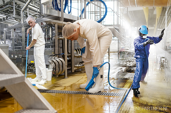 Producten voor reinigen en desinfecteren in de voedingsindustrie | Hygienepartner.nl