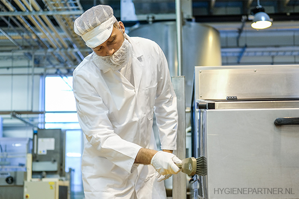 Schoonmaakmaterialen voor de voedingsindustrie | Hygienepartner.nl